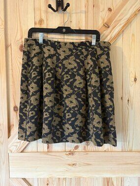 LOFT Black & Gold Jacquard Floral Skirt Size 12 A-Line Flare